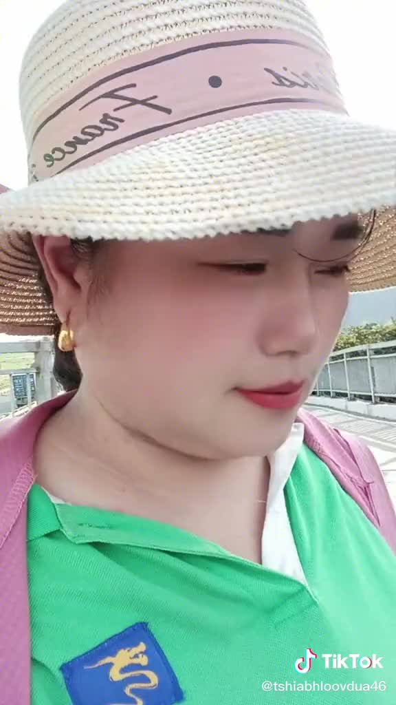 rawkevnpausuav nkauj Mhoob tseem nyob 46